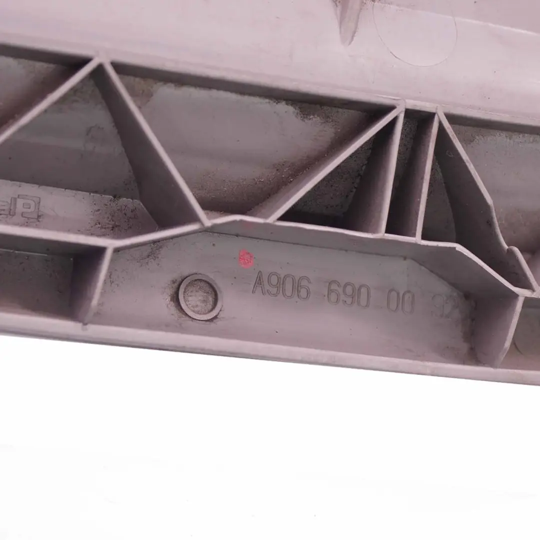 Rivestimento Tetto Supporto parasole Sinistra per Mercedes Sprinter W906 con numero di parte A9066900092 Mercedes Sprinter W906 Rivestimento Tetto Supporto parasole Sinistra - SKU -A9066900092 - Numero di parte A9066900092