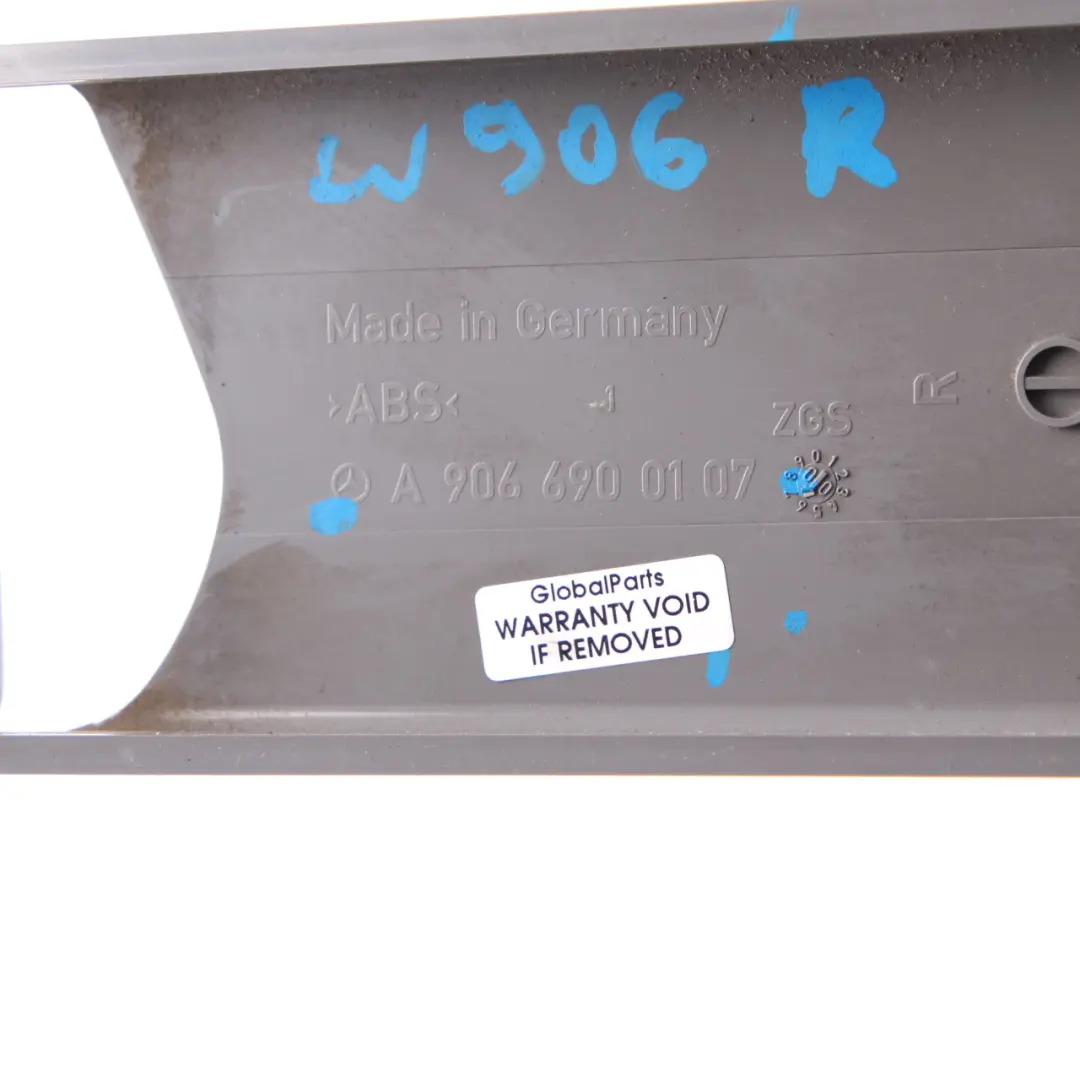 Mercedes Sprinter W906 B-Säule Trim Abdeckung Panel grau rechts - SKU A9066900107 - Teilenummer A9066900107
