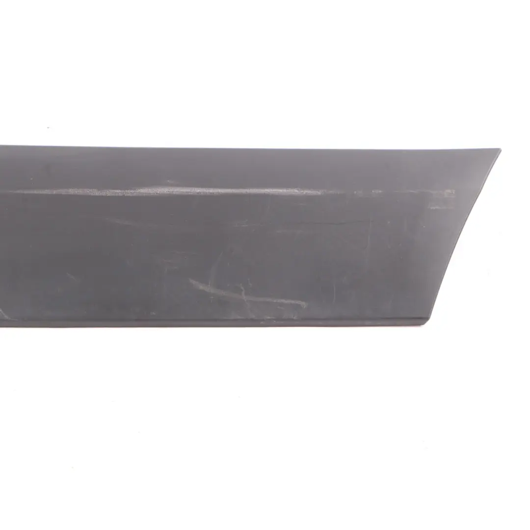 Modanatura Porta Anteriore Destra Trim Cover per Mercedes Sprinter W906 con numero di parte A9066900500 Mercedes Sprinter W906 Modanatura Porta Anteriore Destra Trim Cover - SKU A9066900500 - Numero di parte A9066900500