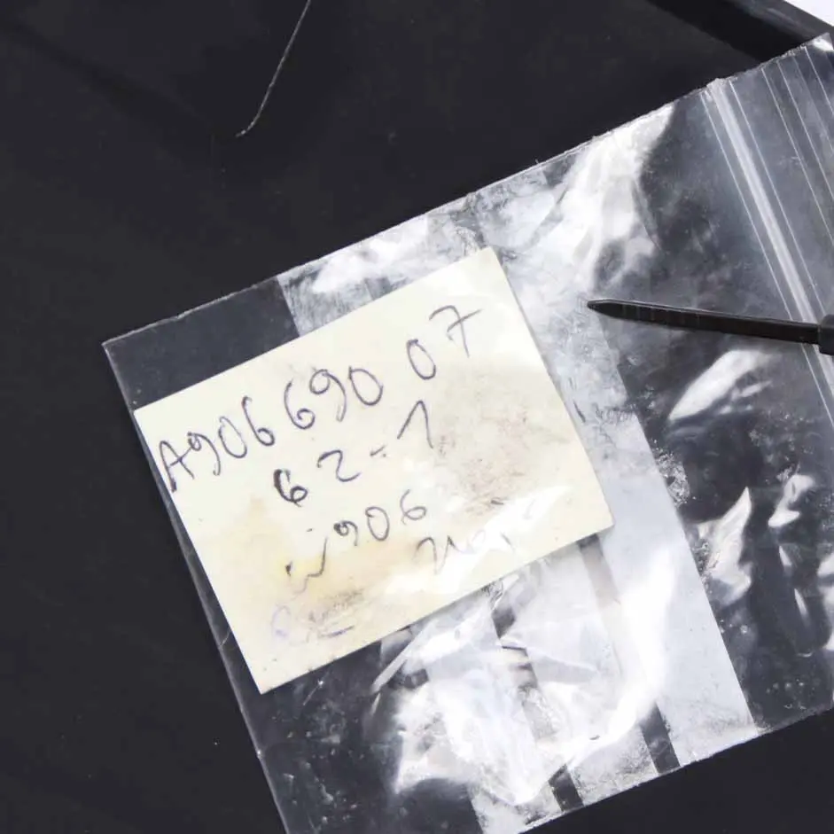 Rail Trim Rear Left N/S Sliding Door Middle Panel to Mercedes Sprinter W906 with Part number A9066900762 Mercedes Sprinter W906 Rail Trim Rear Left N/S Sliding Door Middle Panel - SKU A9066900762-1 - Part number A9066900762