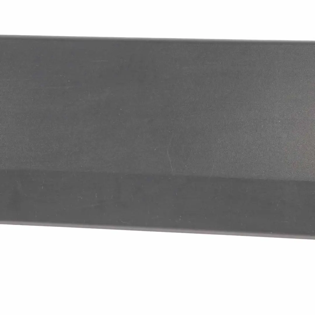 Rail de Garniture Porte Coulissante Arriere Droite pour Mercedes Sprinter W906 à propos du numéro de pièce A9066900862 Mercedes Sprinter W906 Rail de Garniture Porte Coulissante Arriere Droite - SKU A9066900862 - Numéro de pièce A9066900862