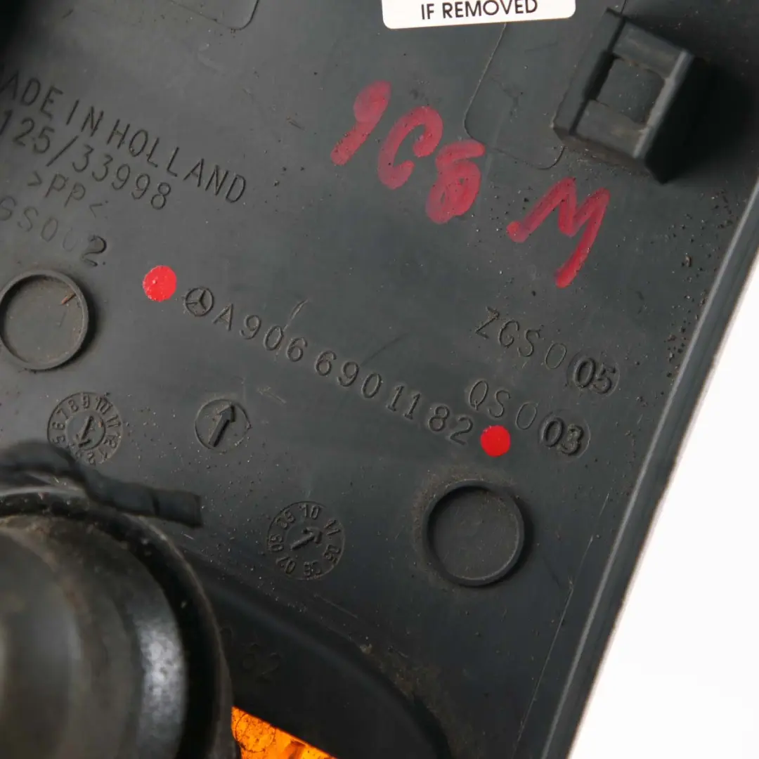 Zierleiste Für Die Vordere Seitenleiste Links für Mercedes Sprinter W906 mit Teilenummer A9066901182 Mercedes Sprinter W906 Zierleiste Für Die Vordere Seitenleiste Links - SKU A9066901182 - Teilenummer A9066901182