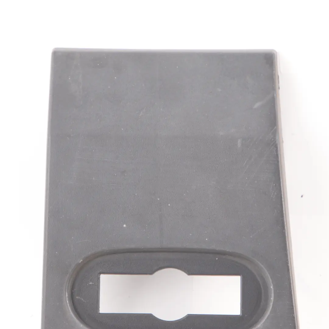 Mercedes Sprinter W906 Moldura lateral delantera derecha - SKU A9066901282-1 - Número de pieza A9066901282
