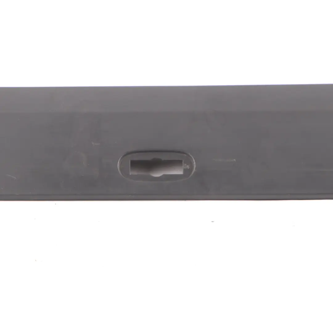 Moulure de Porte Arrière Gauche Bande de Protection pour Mercedes Sprinter W906 à propos du numéro de pièce A9066901382 Mercedes Sprinter W906 Moulure de Porte Arrière Gauche Bande de Protection - SKU A9066901382 - Numéro de pièce A9066901382