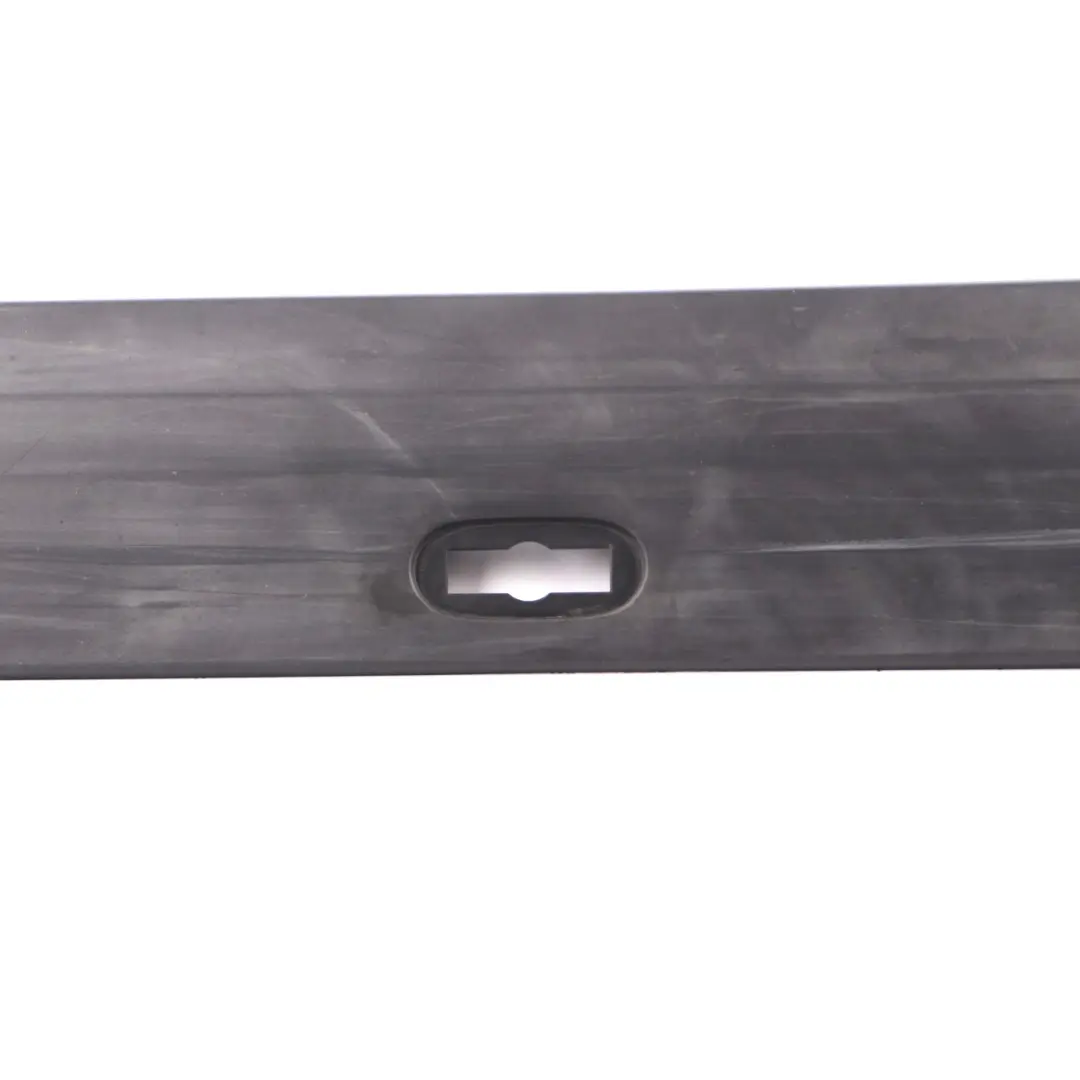 Mercedes Sprinter W906 Moldura Puerta Trasera Izquierda Cubre Listón A9066901582 - SKU A9066901762 - Número de pieza A9066901762