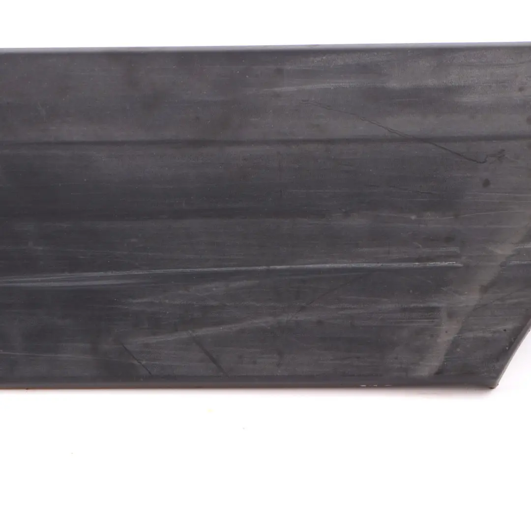 Moldura Puerta Trasera Izquierda Cubre Listón A9066901582 para Mercedes Sprinter W906 con número de pieza A9066901762 Mercedes Sprinter W906 Moldura Puerta Trasera Izquierda Cubre Listón A9066901582 - SKU A9066901762 - Número de pieza A9066901762