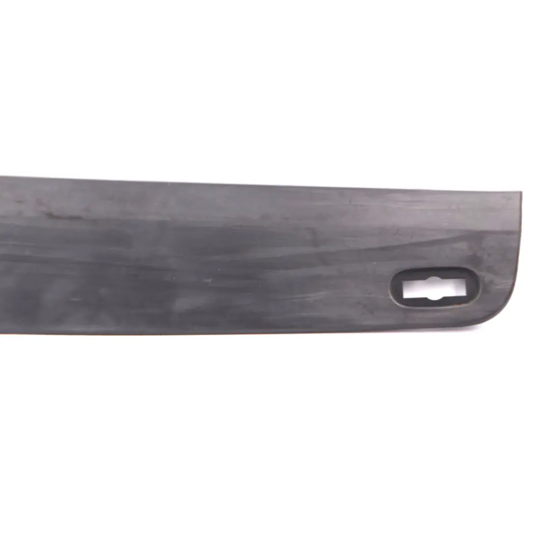 Mercedes Sprinter W906 Moldura Puerta Trasera Izquierda Cubre Listón - SKU A9066901962 - Número de pieza A9066901962