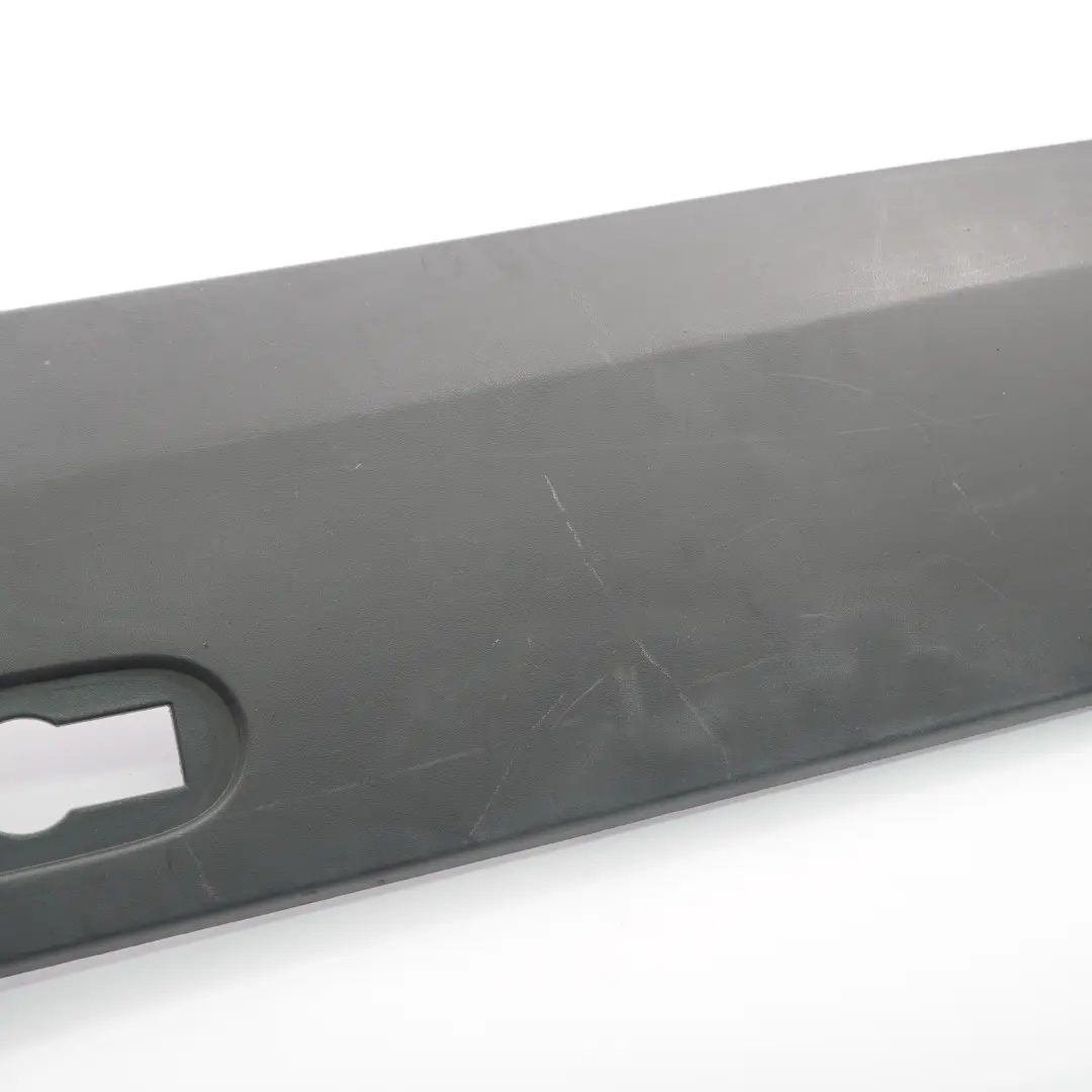 Zierleiste hinten rechts Abdeckung Formteil für Mercedes Sprinter W906 mit Teilenummer A9066902882 Mercedes Sprinter W906 Zierleiste hinten rechts Abdeckung Formteil - SKU A9066902882-1 - Teilenummer A9066902882