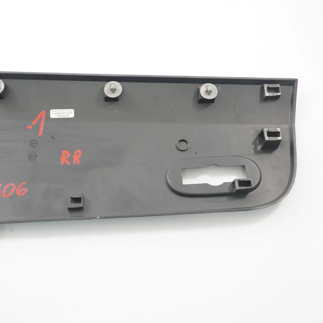 Mercedes Sprinter W906 Striscia di rivestimento posteriore destro - SKU A9066902882-1 - Numero di parte A9066902882