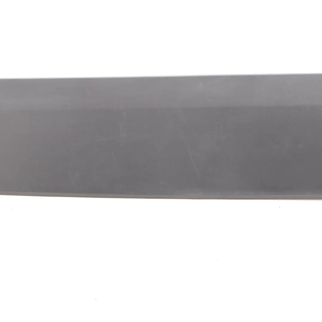 Mercedes Sprinter W906 Moulure de Quartier Arrière Droite Trim Cover - SKU A9066903500 - Numéro de pièce A9066903500
