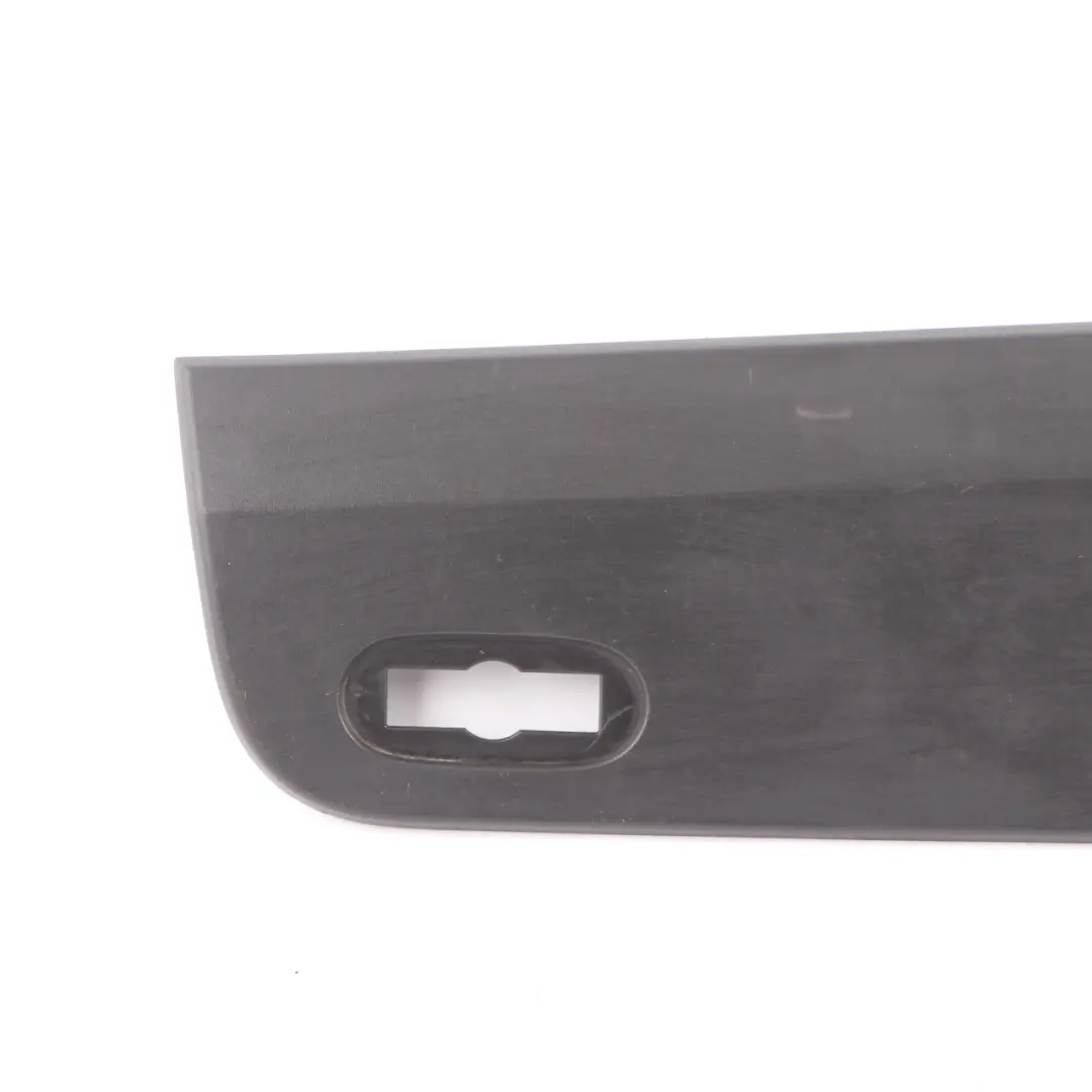 Mercedes W906 Tira Embellecedor Tapa Arco Trasero Derecho - SKU A9066903562 - Número de pieza A9066903562