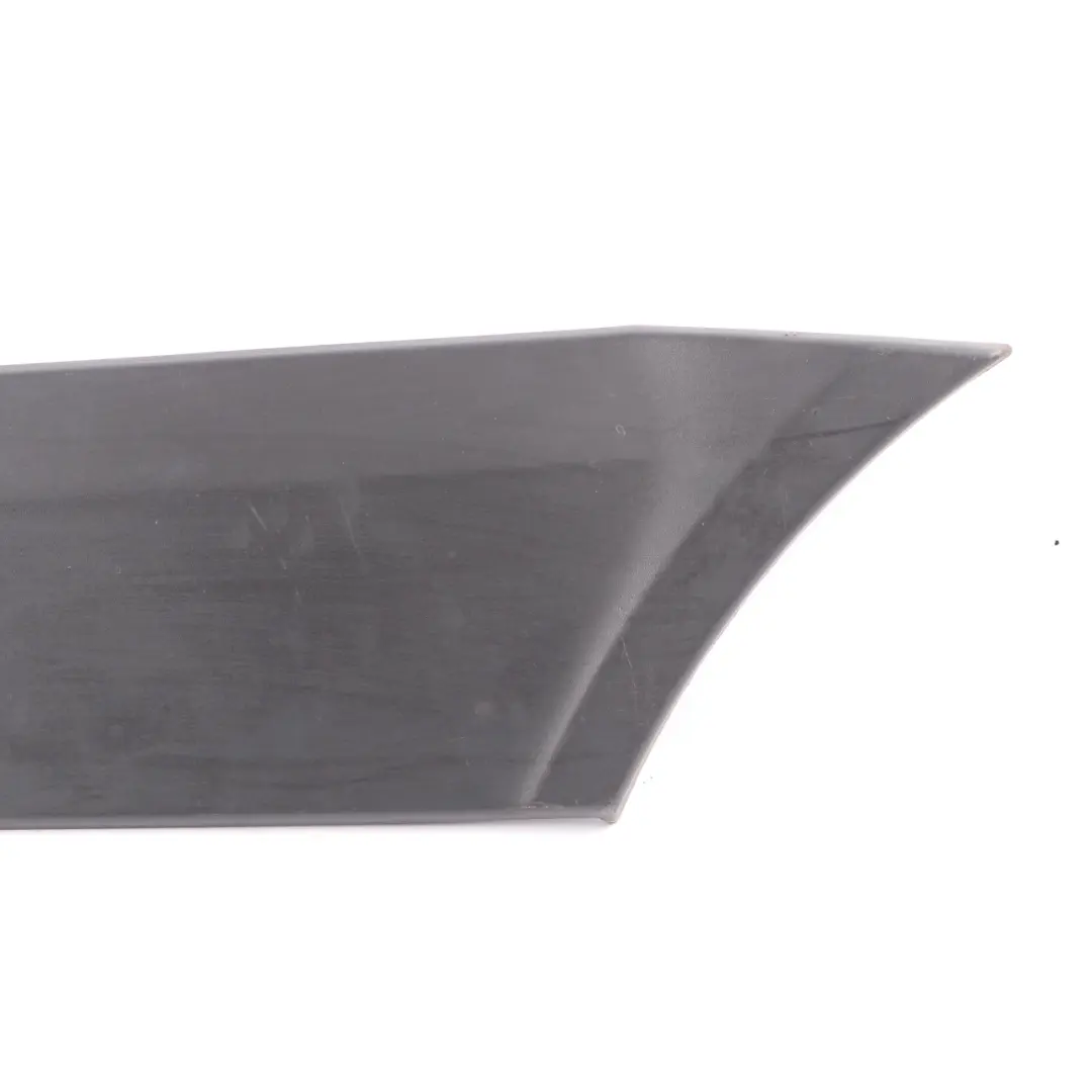 Moulure Garniture Passage Roue Arrière Droit pour Mercedes Sprinter W906 à propos du numéro de pièce A9066903562 Mercedes Sprinter W906 Moulure Garniture Passage Roue Arrière Droit - SKU A9066903562 - Numéro de pièce A9066903562