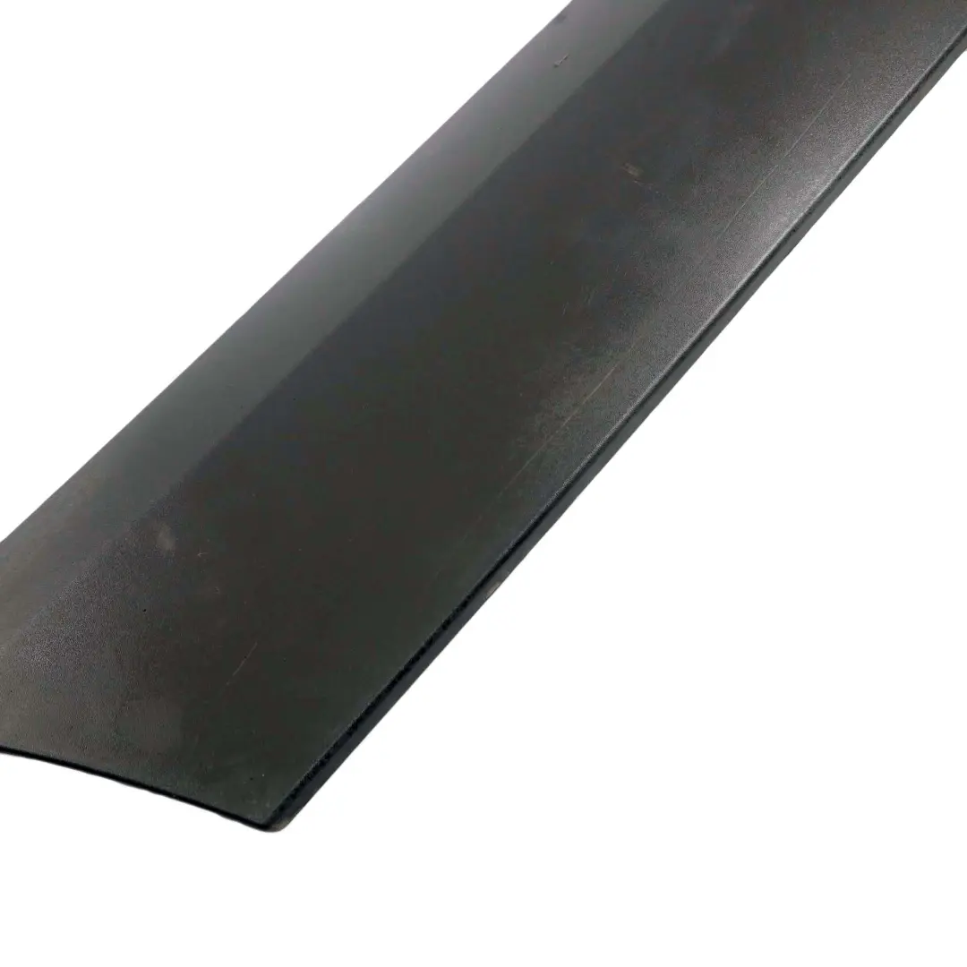 Mercedes-Benz Sprinter W906 Front Left Trim Door Cover Moulding para con número de pieza A9066904982 Mercedes-Benz Sprinter W906 Front Left Trim Door Cover Moulding - SKU A9066904982 - Número de pieza A9066904982