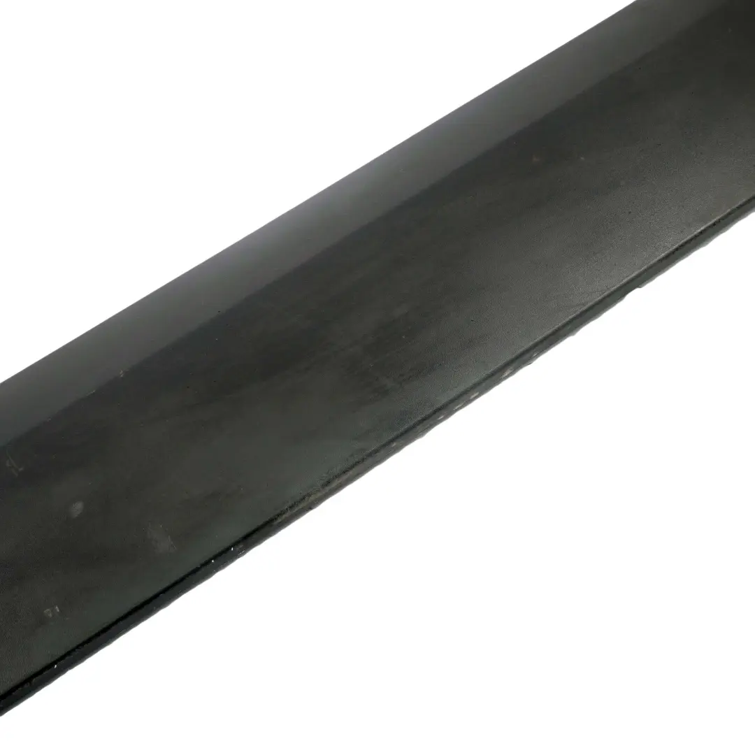 Front Right O/S Trim Door Cover Moulding to Mercedes Sprinter W906 with Part number A9066905082 Mercedes Sprinter W906 Front Right O/S Trim Door Cover Moulding - SKU A9066905082 - Part number A9066905082