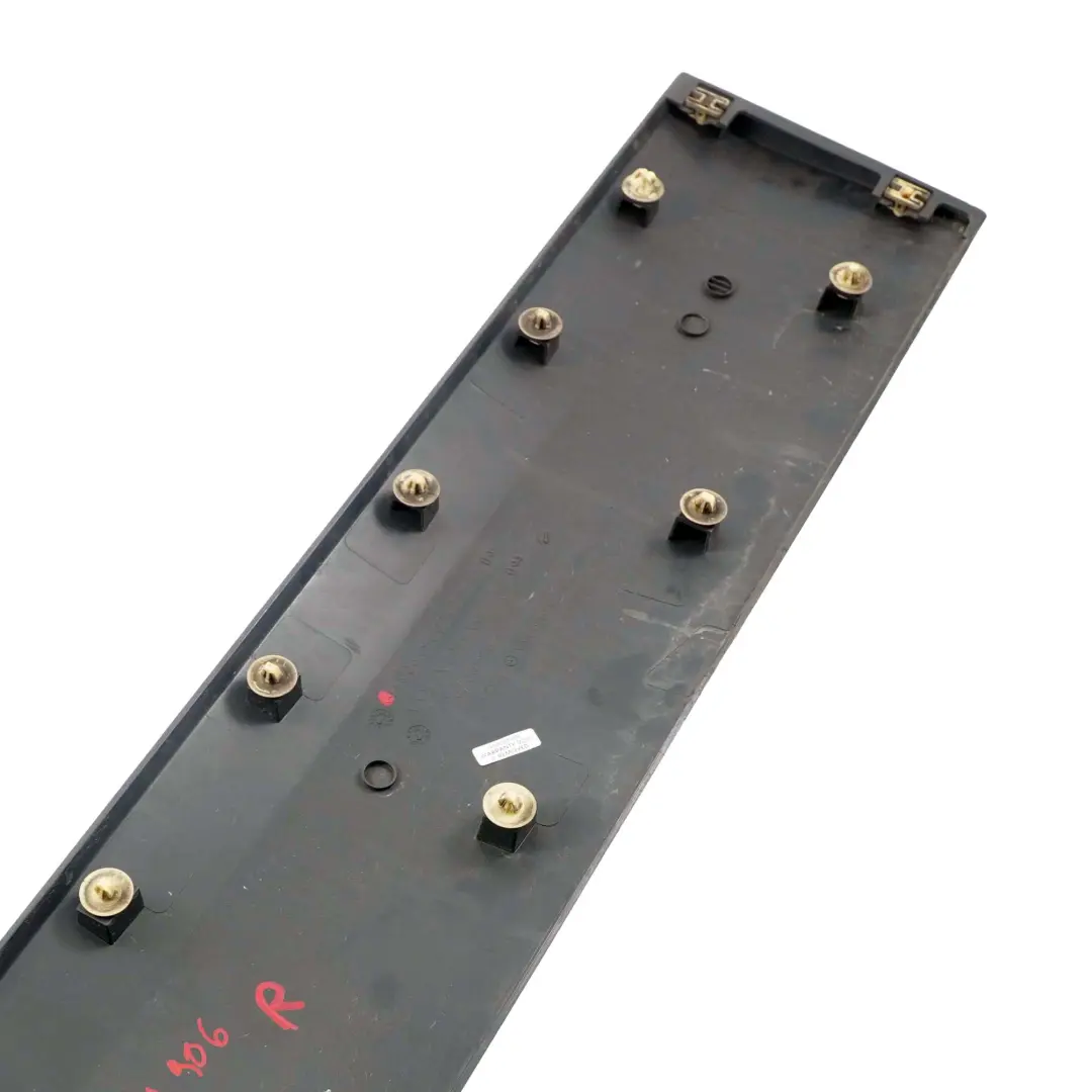 Delantero Derecho Embellecedor Cubrepuerta Moldura para Mercedes W906 con número de pieza A9066905082 Mercedes W906 Delantero Derecho Embellecedor Cubrepuerta Moldura - SKU A9066905082 - Número de pieza A9066905082