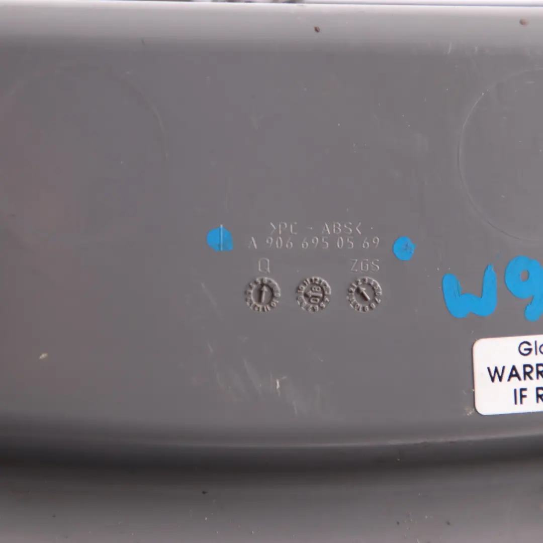 Mercedes W639 W906 Osłona Plastik Zaślepka Górna Szara - SKU A9066950569 - Numer Części A9066950569