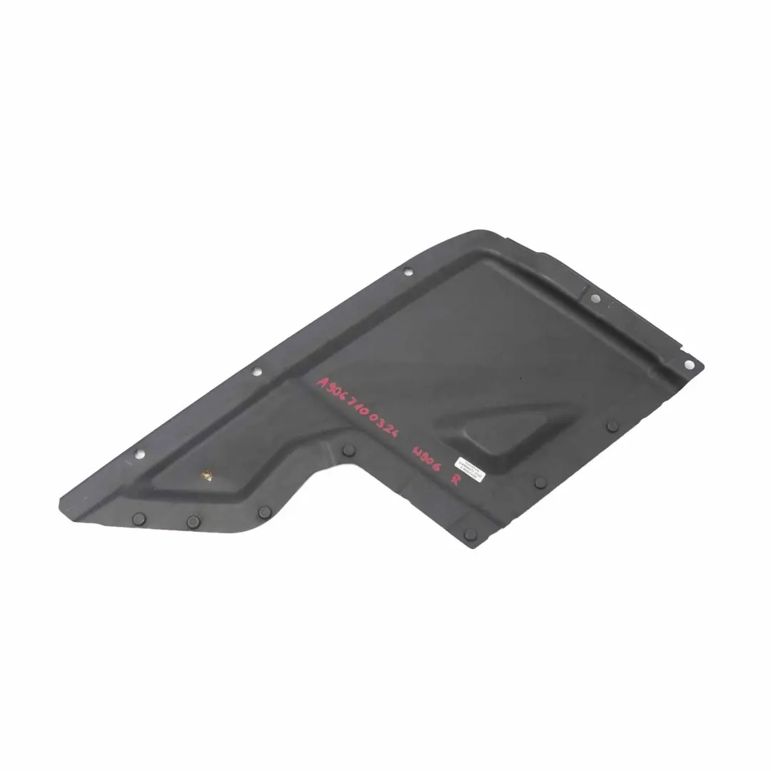 Mercedes W906 Osłona Ściana Działowa Prawa - SKU A9067100324 - Numer Części A9067100324