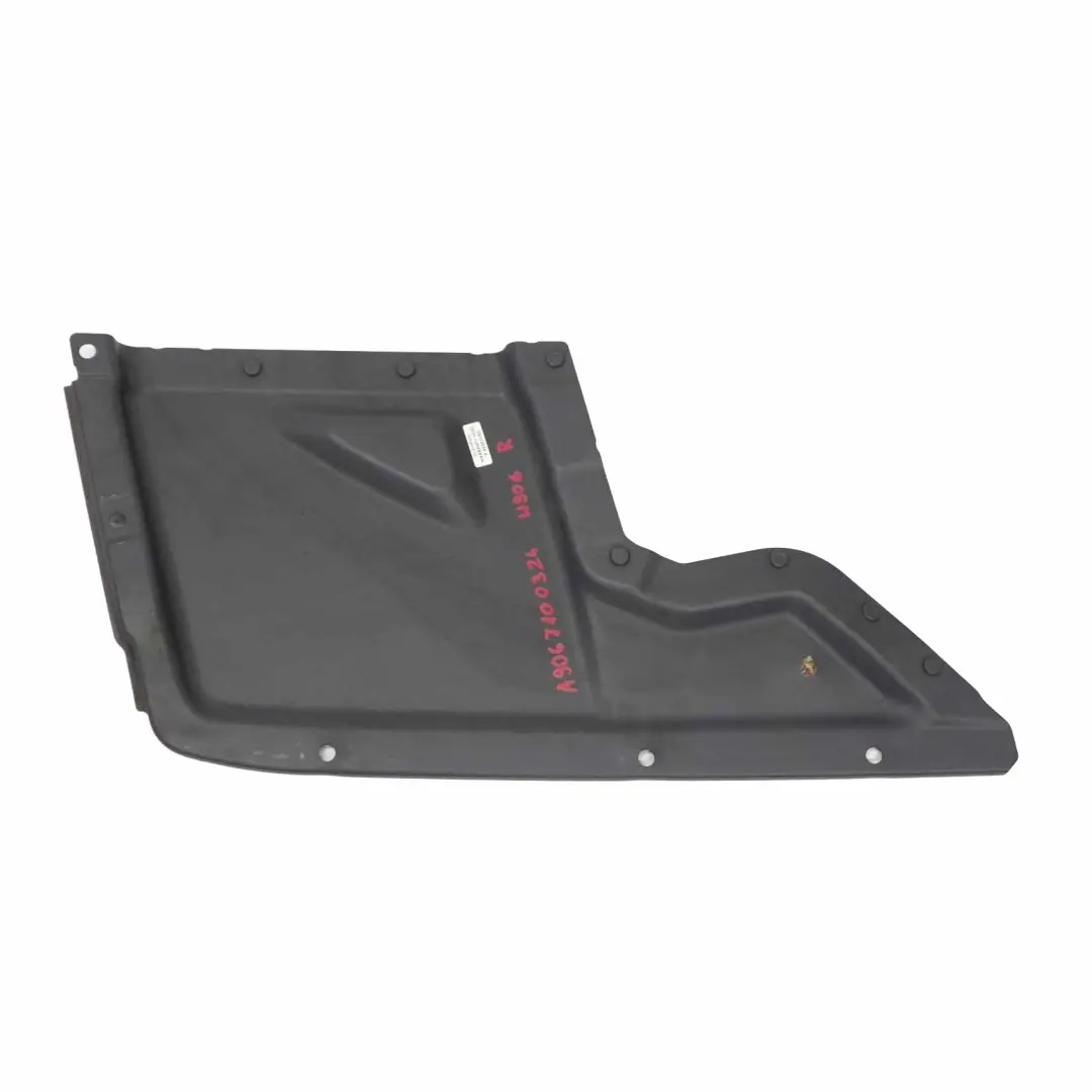 Mercedes Sprinter W906 Separador Trasero Tapa Superior Derecho - SKU A9067100324 - Número de pieza A9067100324