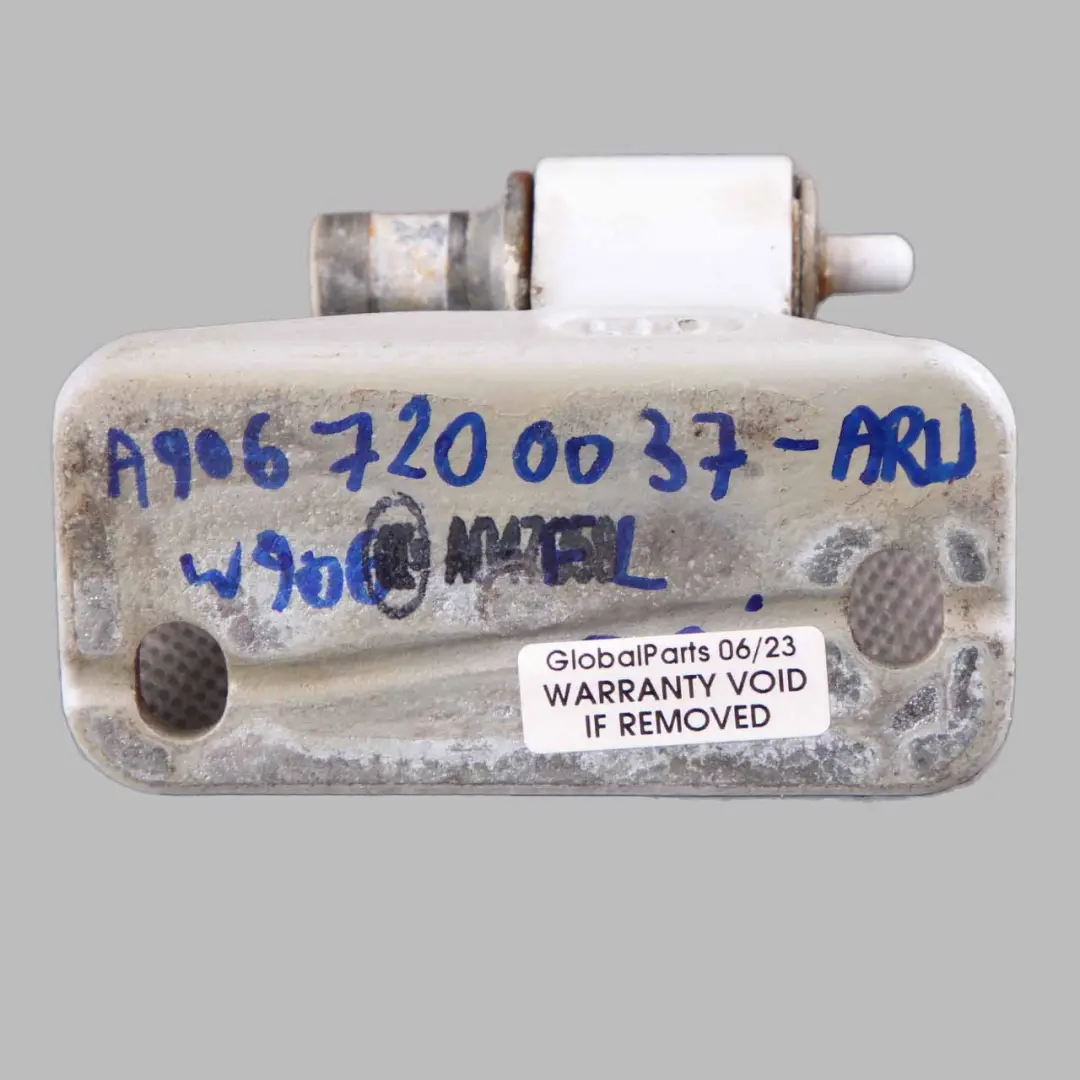 Zawias Drzwi Przedni Lewy Górny Biały - 9147 do Mercedes W906 o numerze A9067200037 Mercedes W906 Zawias Drzwi Przedni Lewy Górny Biały - 9147 - SKU A9067200037-ARW - Numer Części A9067200037