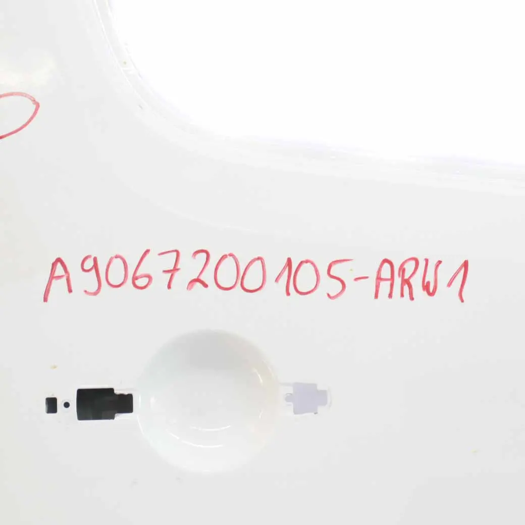 Drzwi Prawe Przednie Białe do Mercedes Sprinter W906 o numerze A9067200105 Mercedes Sprinter W906 Drzwi Prawe Przednie Białe - SKU A9067200105-ARW1 - Numer Części A9067200105