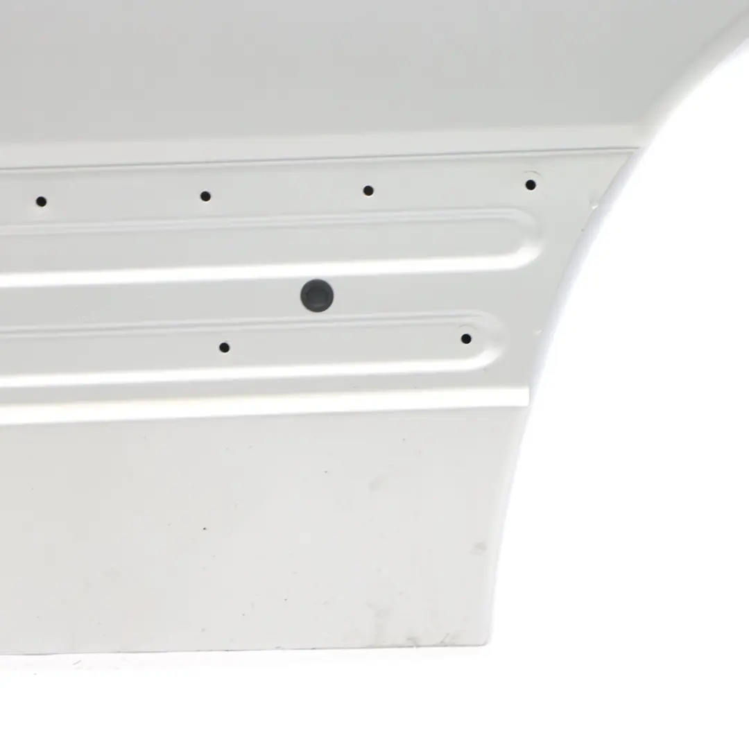 Drzwi Prawe Przednie Brilliant Silver Metallic 9744 do Mercedes Sprinter W906 o numerze A9067200105 Mercedes Sprinter W906 Drzwi Prawe Przednie Brilliant Silver Metallic 9744 - SKU A9067200105-BRS - Numer Części A9067200105