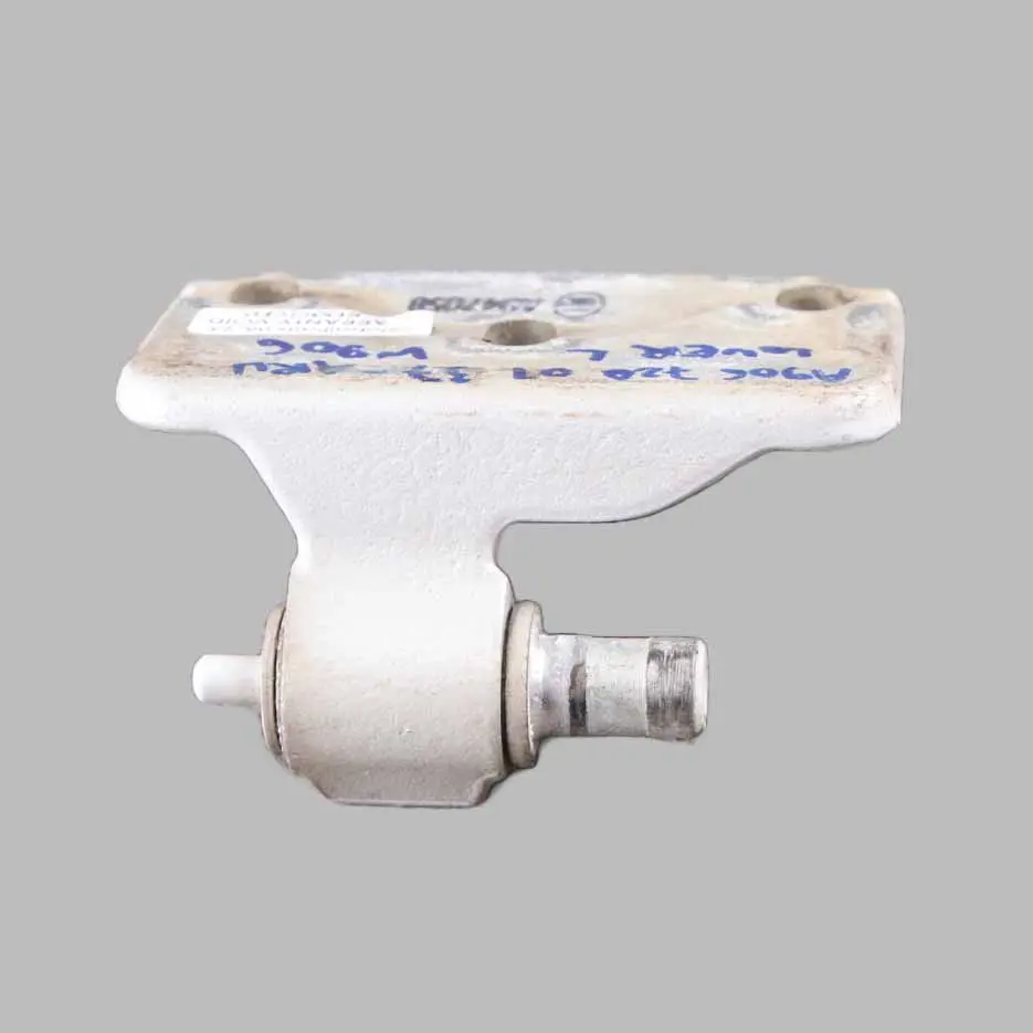 Mercedes W906 Charnière de porte avant gauche inférieure blanc arctique - 9147 - SKU A9067200137-ARW - Numéro de pièce A9067200137