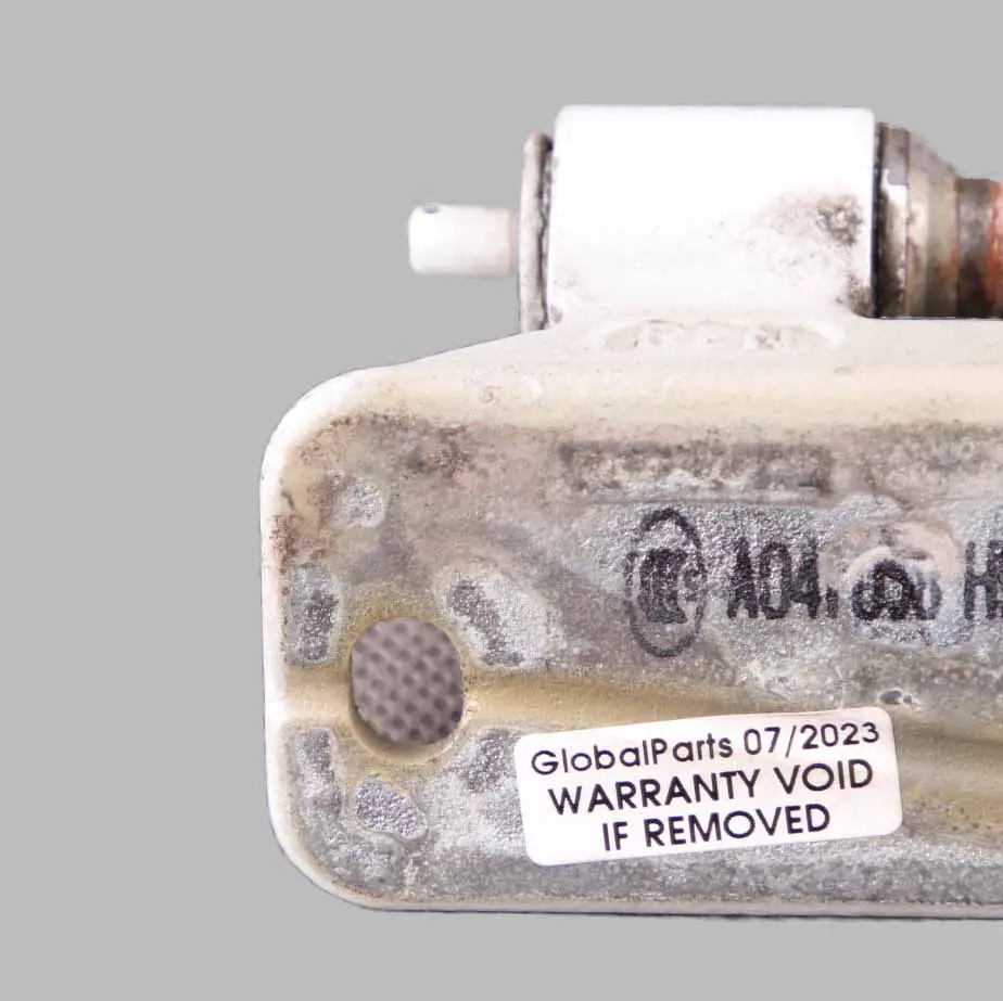 Door Hinge Front Right O/S Upper Hinge White to Mercedes Sprinter W906 with Part number A9067200237 Mercedes Sprinter W906 Door Hinge Front Right O/S Upper Hinge White - SKU A9067200237-WHI - Part number A9067200237