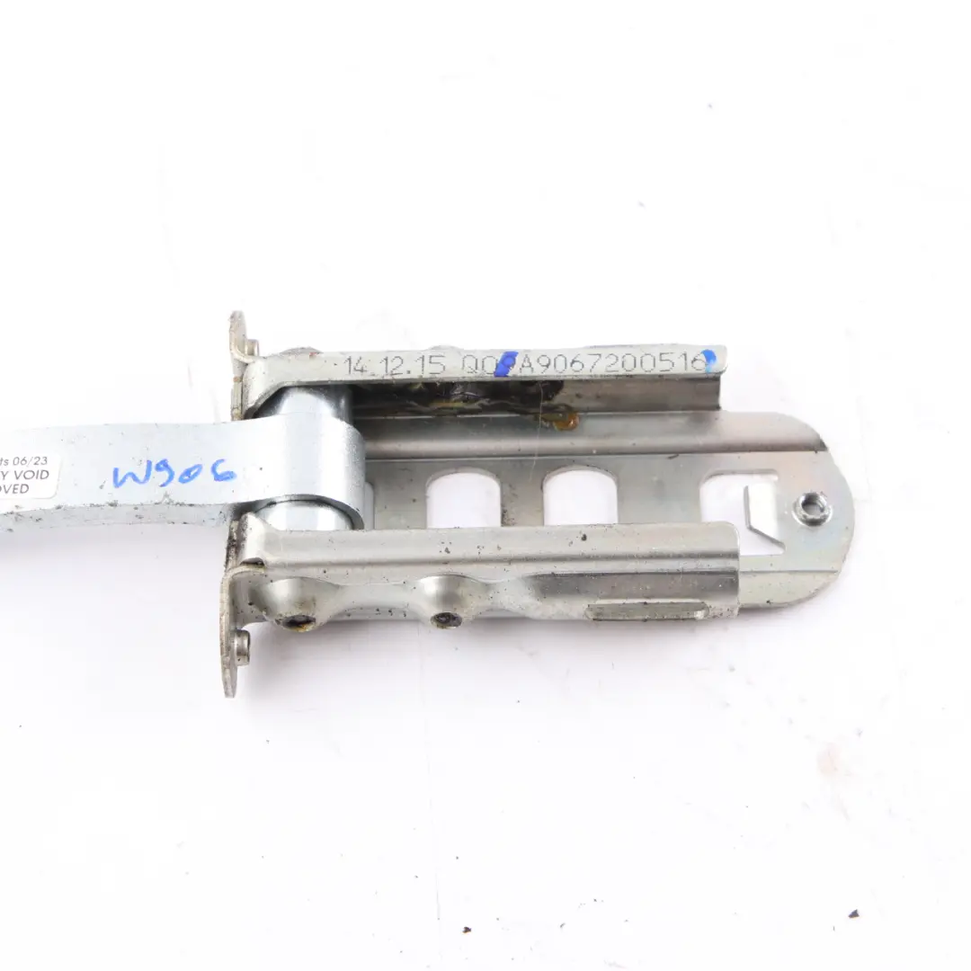 Vordertür Bremse links rechts Gurt prüfen für Mercedes Sprinter W906 mit Teilenummer A9067200516 Mercedes Sprinter W906 Vordertür Bremse links rechts Gurt prüfen - SKU A9067200516 - Teilenummer A9067200516