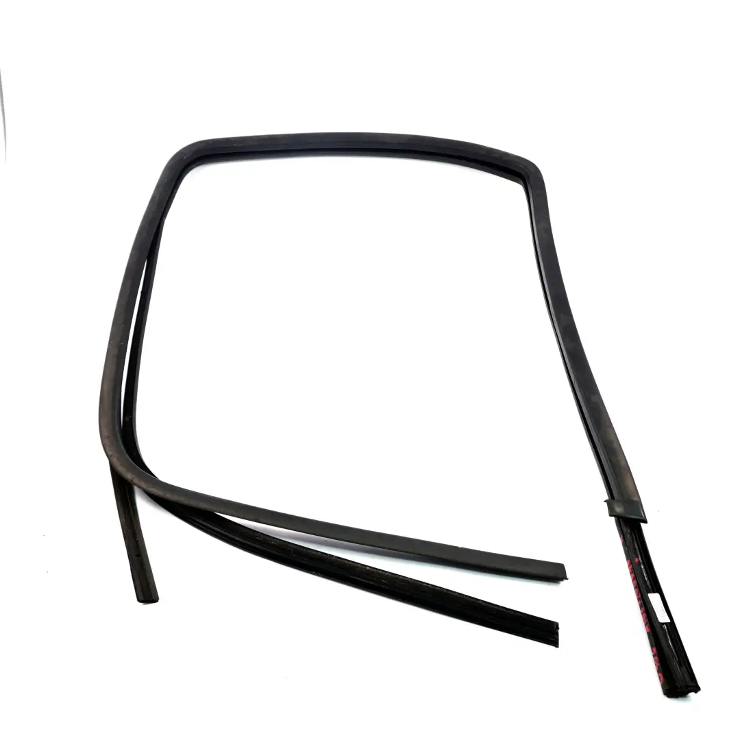 Mercedes W906 Porta anteriore destra Finestra Guarnizione tenuta Guarnizione - SKU A9067200917 - Numero di parte A9067200917
