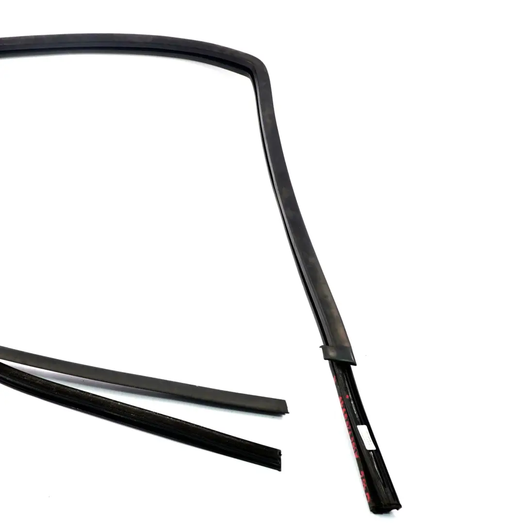Mercedes W906 Porta anteriore destra Finestra Guarnizione tenuta Guarnizione - SKU A9067200917 - Numero di parte A9067200917