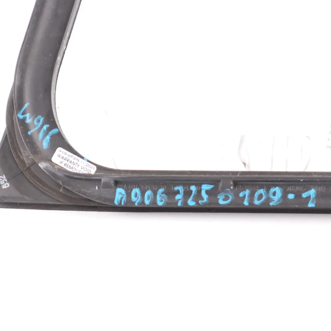 Mercedes Sprinter W906 Fenêtre Avant Porte Droite Quart de Vitre AS2 - SKU A9067250109-1 - Numéro de pièce A9067250109