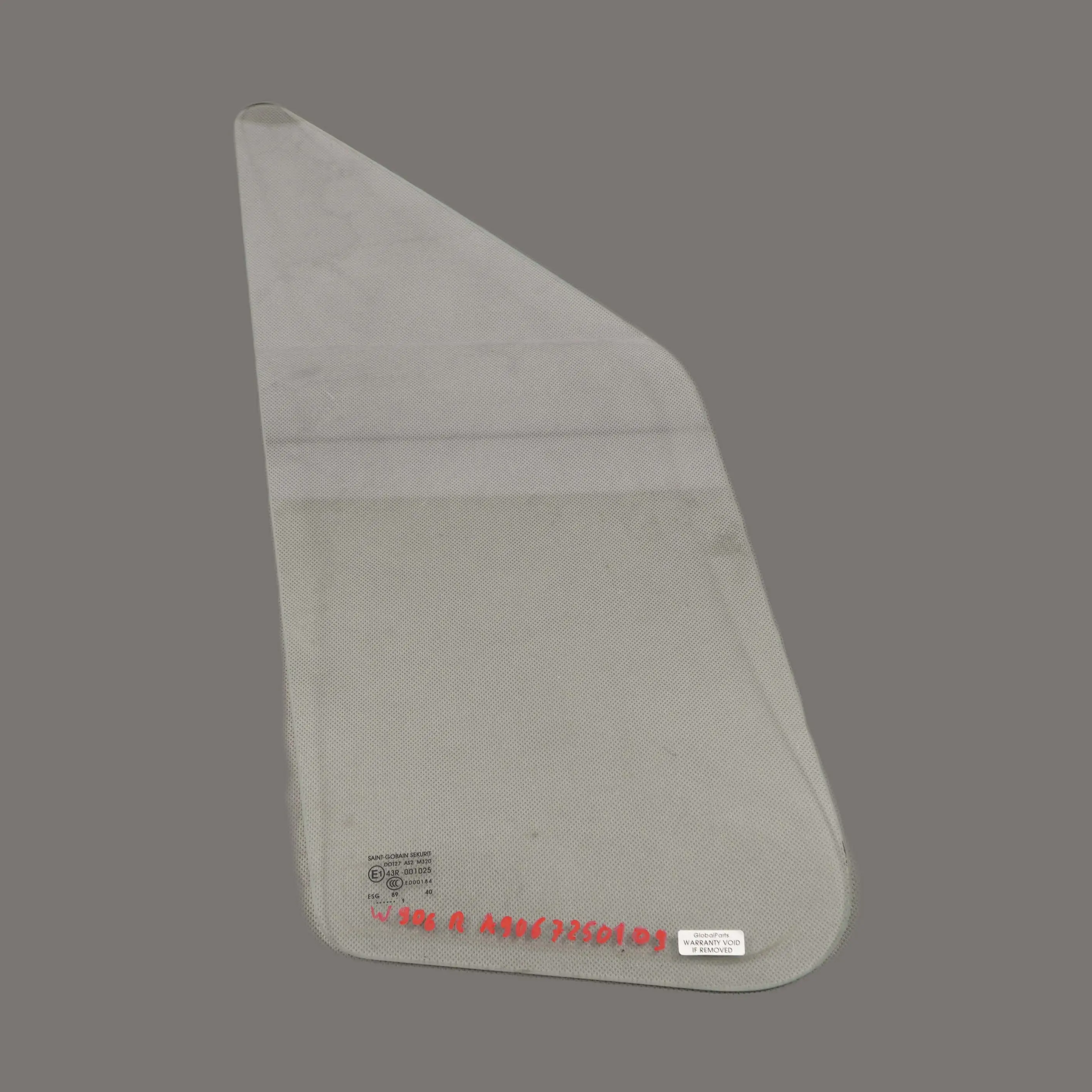Mercedes Sprinter W906 Front Right O/S Door Window Glass AS2 Crystal Clear