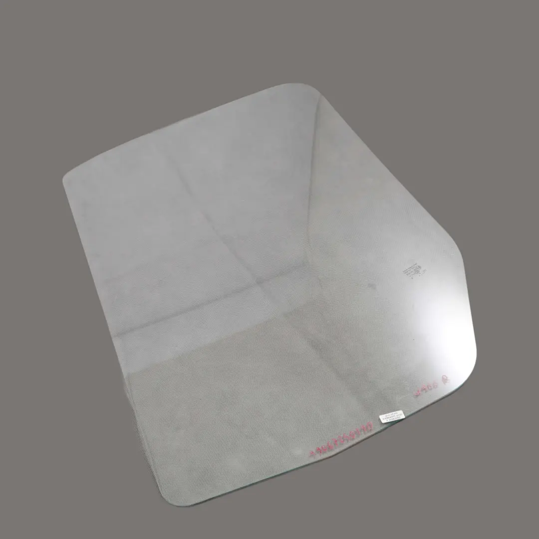 Cristal Puerta Delantera Derecha Cristal Transparente para Mercedes Sprinter W906 con número de pieza A9067250110 Mercedes Sprinter W906 Cristal Puerta Delantera Derecha Cristal Transparente - SKU A9067250110 - Número de pieza A9067250110