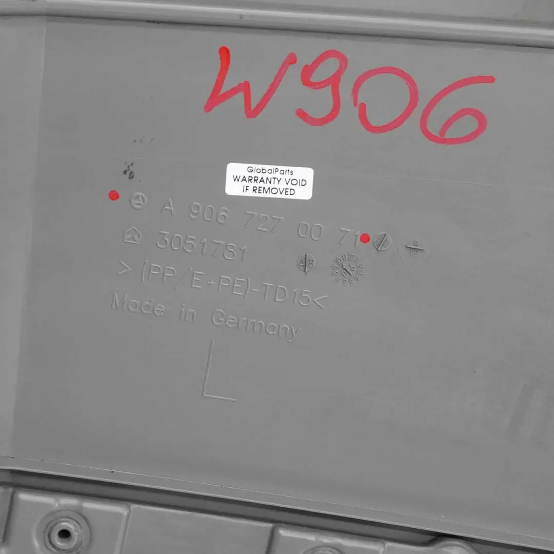 Mercedes Sprinter W906 Garniture de porte avant gauche Tissu gris - SKU A9067270071 - Numéro de pièce A9067270071