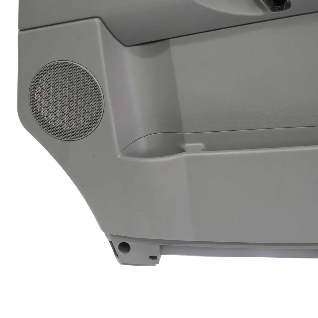 Garniture de porte avant droite Tissu gris pour Mercedes Sprinter W906 à propos du numéro de pièce A9067270171 Mercedes Sprinter W906 Garniture de porte avant droite Tissu gris - SKU A9067270171 - Numéro de pièce A9067270171