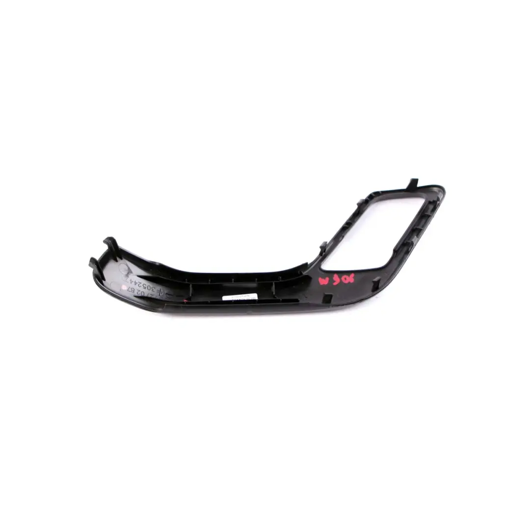 Mercedes-Benz Sprinter W906 Interior Door Card Handle Cover Left N/S to with Part number A9067270287 Mercedes-Benz Sprinter W906 Interior Door Card Handle Cover Left N/S - SKU A9067270287 - Part number A9067270287