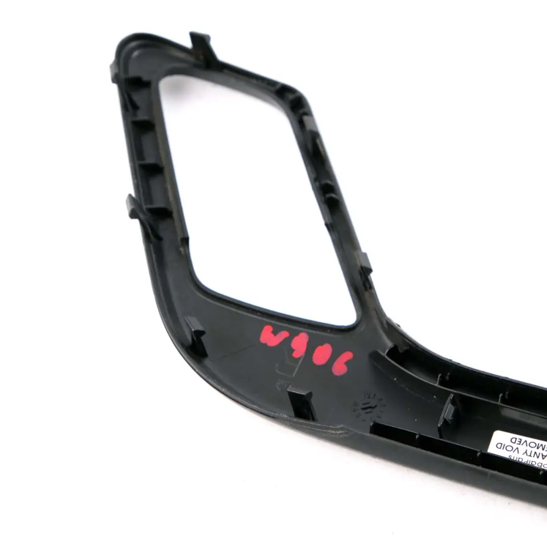 Interior Door Card Handle Cover Right O/S pour Mercedes Sprinter W906 à propos du numéro de pièce A9067270487 Mercedes Sprinter W906 Interior Door Card Handle Cover Right O/S - SKU A9067270487 - Numéro de pièce A9067270487