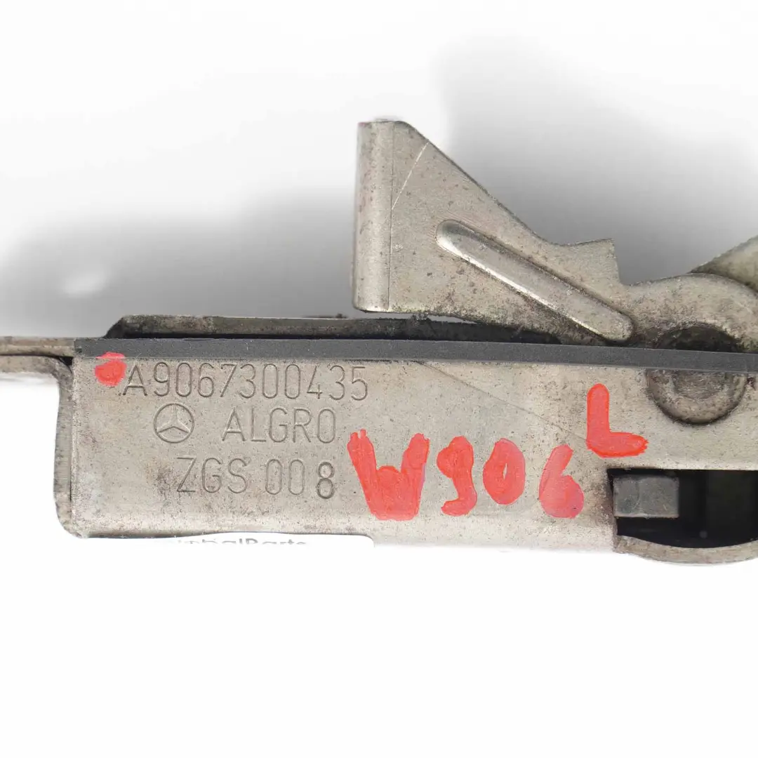 Mercedes W906 Zamek Drzwi Przesuwnych - SKU A9067300435 - Numer Części A9067300435