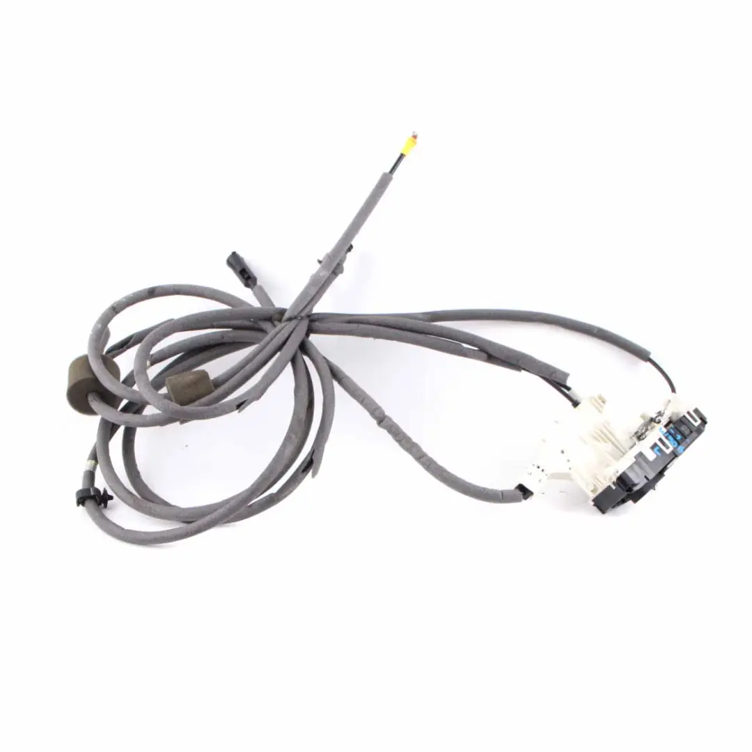 Mercedes W906 Attuatore serratura porta scorrevole lato sinistro - SKU A9067303535-1 - Numero di parte A9067303535