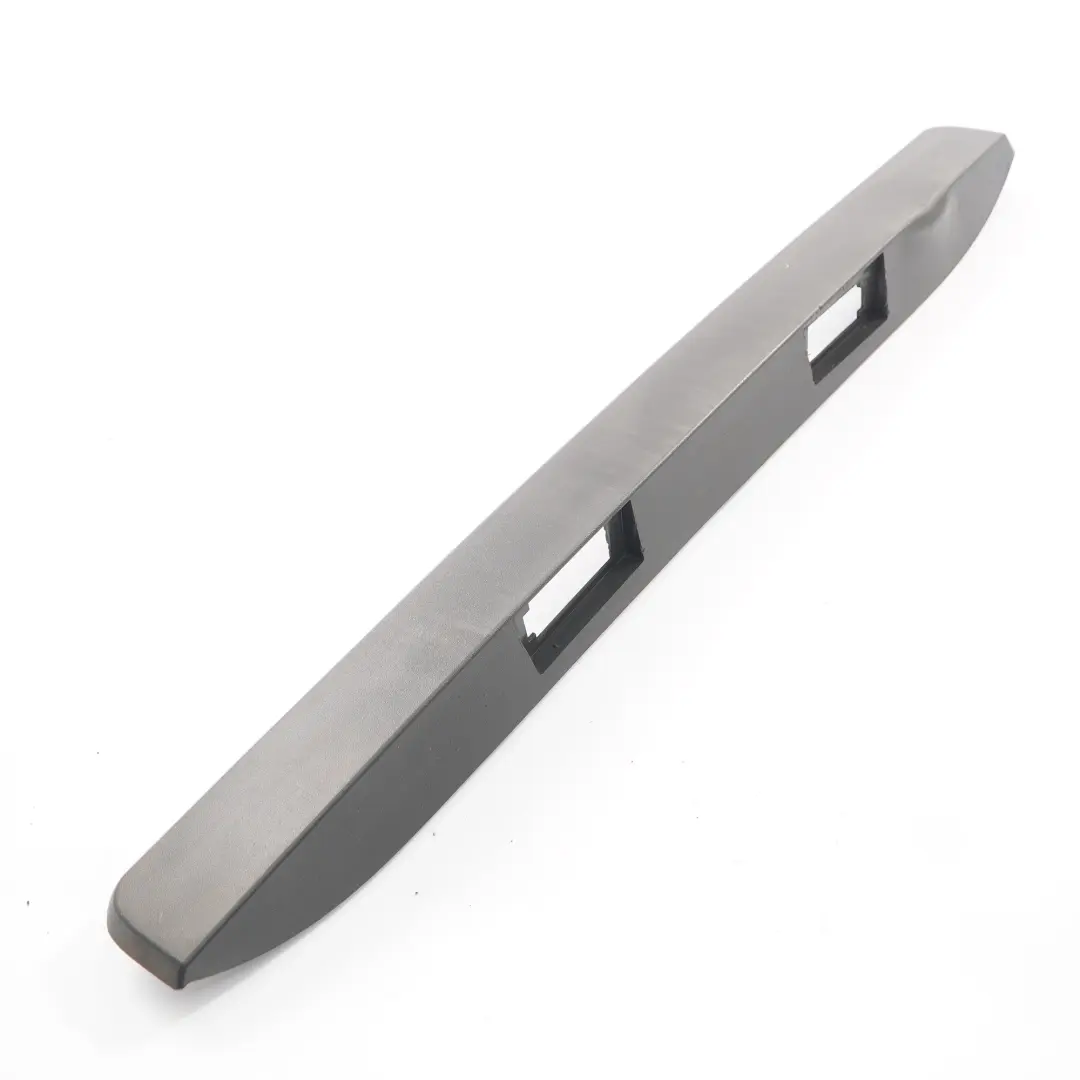 Mercedes W906 Trunk Cubierta Panel Placa de matrícula Soporte - SKU A9067400030-1 - Número de pieza A9067400030