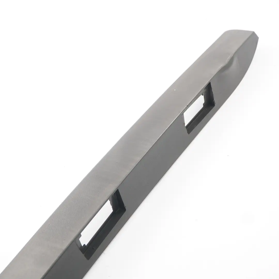 Mercedes W906 Trunk Cubierta Panel Placa de matrícula Soporte - SKU A9067400030-1 - Número de pieza A9067400030