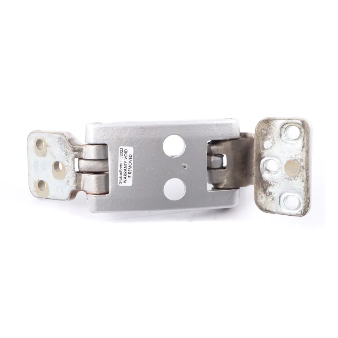 Cerniera Superiore Porta Posteriore Destra Argento Brillante - 744 per Mercedes W906 con numero di parte A9067400137 Mercedes W906 Cerniera Superiore Porta Posteriore Destra Argento Brillante - 744 - SKU A9067400137-BRS - Numero di parte A9067400137