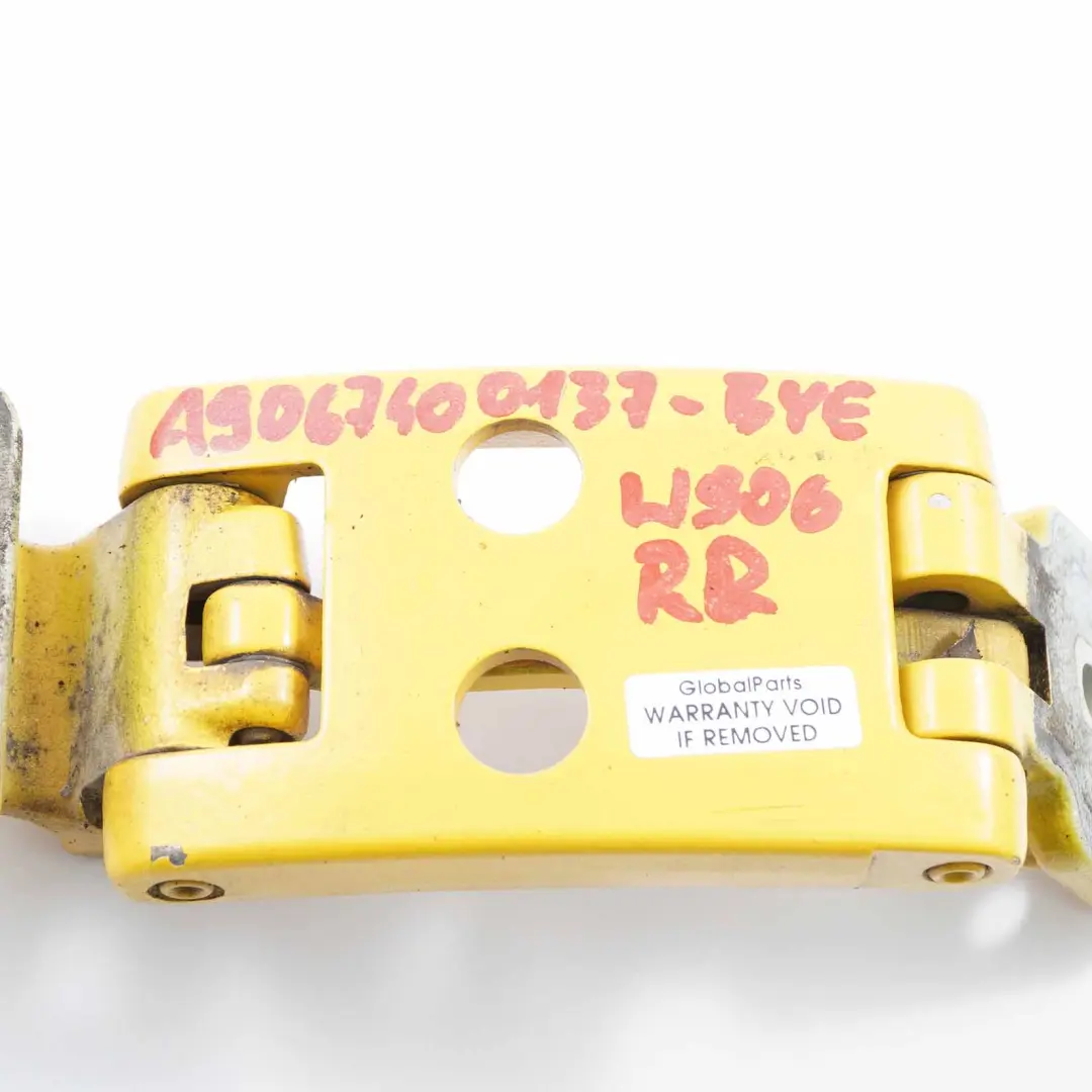 Tür Hinten Rechts Scharnier Oben Broom Yellow Gelb - 1212 für Mercedes Sprinter W906 mit Teilenummer A9067400137 Mercedes Sprinter W906 Tür Hinten Rechts Scharnier Oben Broom Yellow Gelb - 1212 - SKU A9067400137-BYE - Teilenummer A9067400137