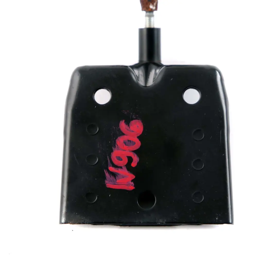 Imán control puerta del panel lateral trasero para Mercedes Sprinter W906 con número de pieza A9067400216 Mercedes Sprinter W906 Imán control puerta del panel lateral trasero - SKU A9067400216 - Número de pieza A9067400216