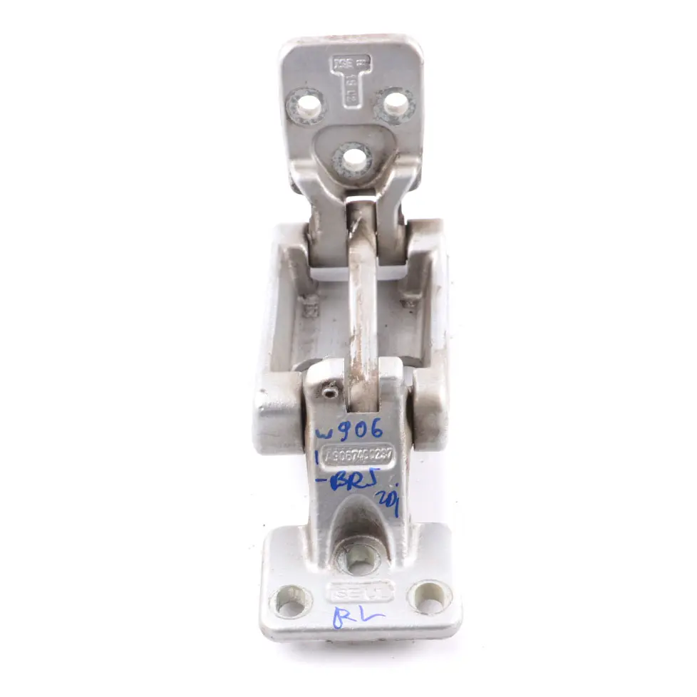 Cerniera Posteriore Sinistra Inferiore Argento Brillante - 744 per Mercedes W906 con numero di parte A9067400237 Mercedes W906 Cerniera Posteriore Sinistra Inferiore Argento Brillante - 744 - SKU A9067400237-BRS - Numero di parte A9067400237