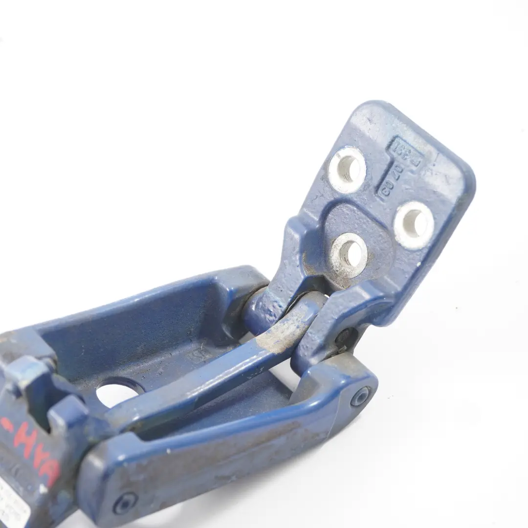 Türscharnier Hinten Links Unten Hyazinth Blau 5376 für Mercedes Sprinter W906 mit Teilenummer A9067400237 Mercedes Sprinter W906 Türscharnier Hinten Links Unten Hyazinth Blau 5376 - SKU A9067400237-HYA - Teilenummer A9067400237