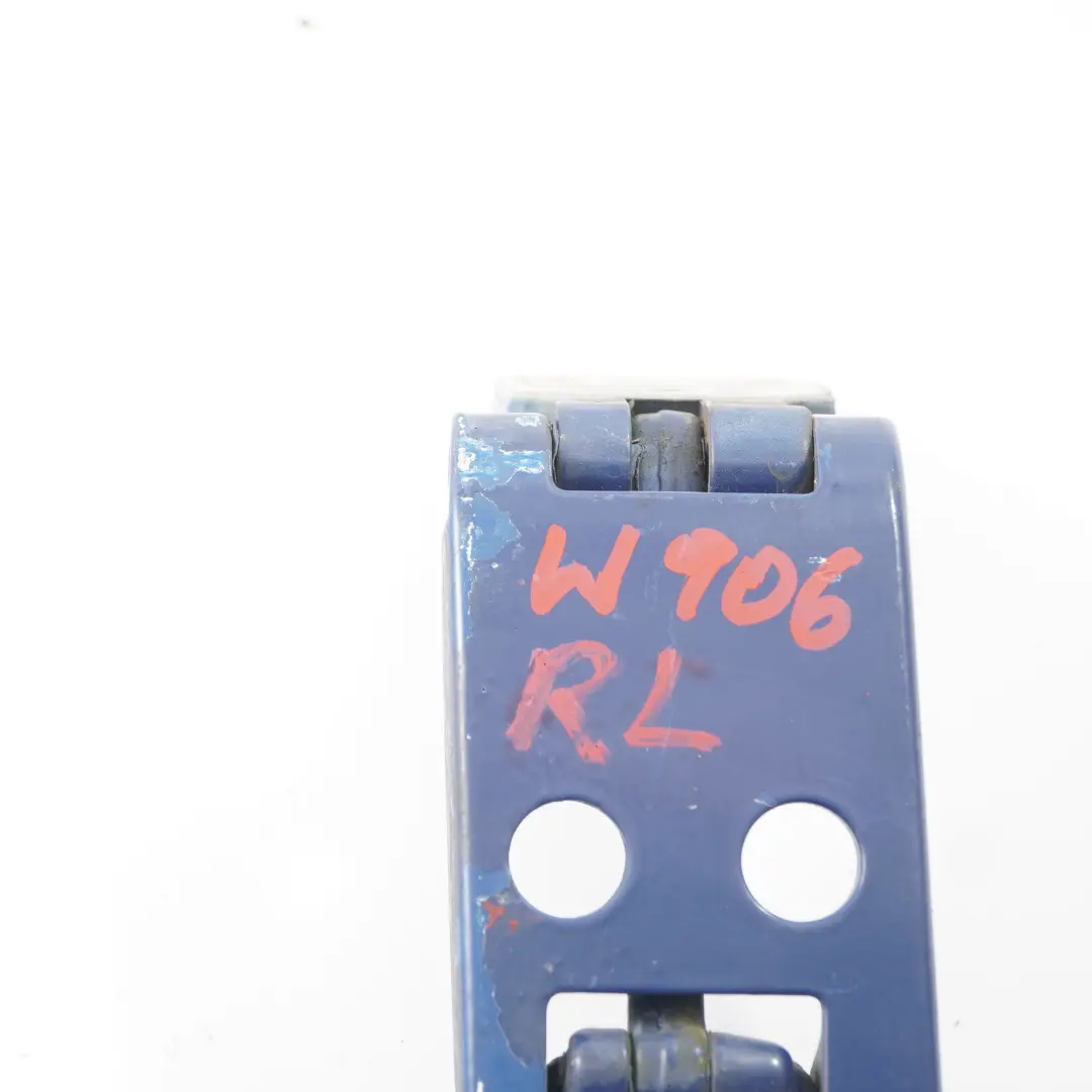 Zawias Drzwi Tylny Lewy Dolny niebieski Hyacinth Blue 5376 do Mercedes W906 o numerze A9067400237 Mercedes W906 Zawias Drzwi Tylny Lewy Dolny niebieski Hyacinth Blue 5376 - SKU A9067400237-HYA - Numer Części A9067400237