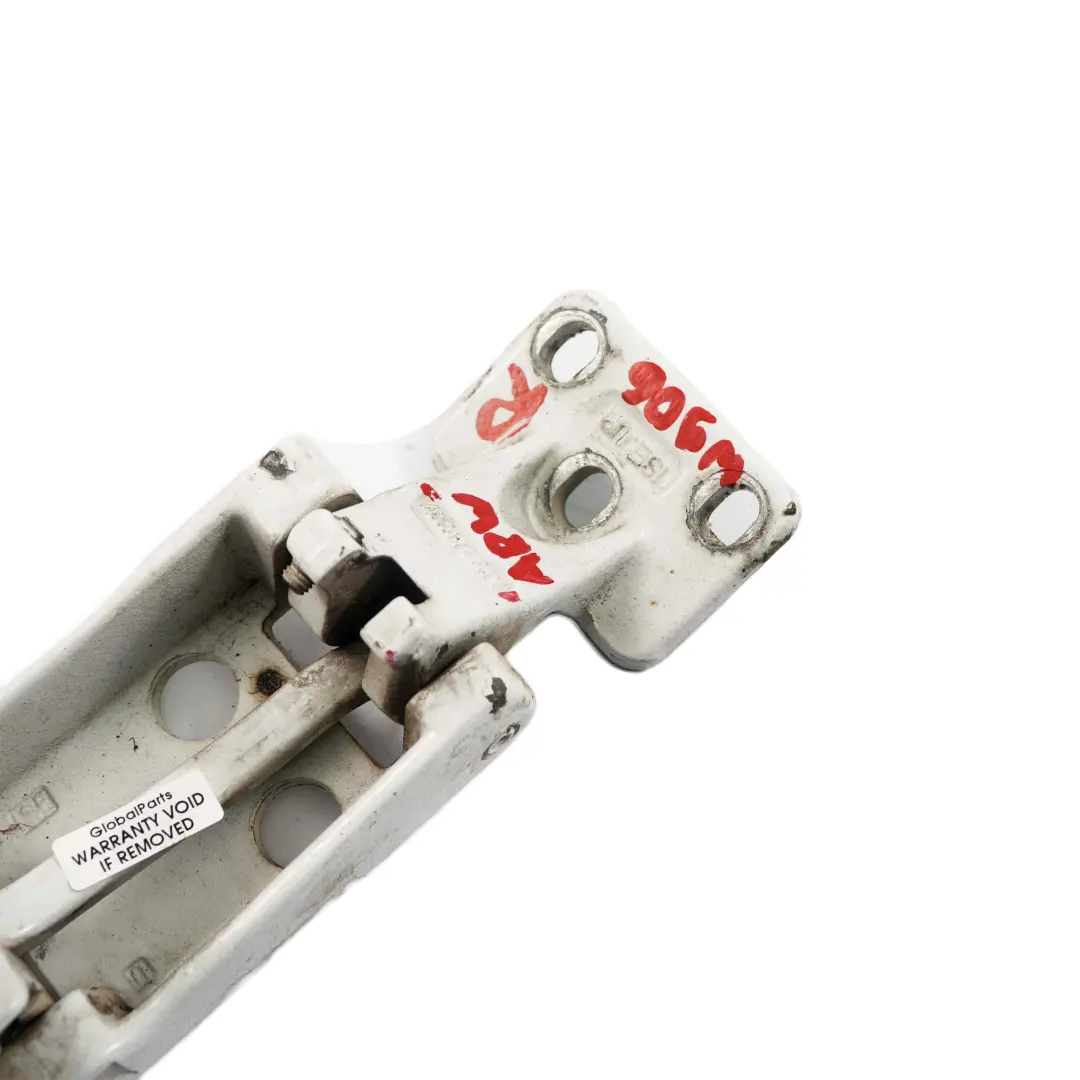 Zawias Drzwi Dół Prawy Tył do Mercedes Sprinter W906 o numerze A9067400337 Mercedes Sprinter W906 Zawias Drzwi Dół Prawy Tył - SKU A9067400337 - Numer Części A9067400337