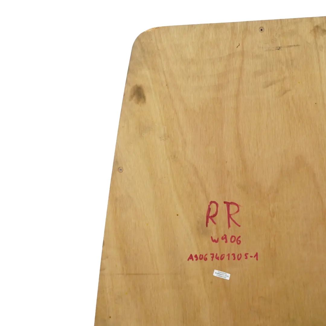 Puerta Trasera Derecha Panel De Madera Cubierta De Embellecedor para Mercedes W906 con número de pieza A9067401305 Mercedes W906 Puerta Trasera Derecha Panel De Madera Cubierta De Embellecedor - SKU A9067401305-1 - Número de pieza A9067401305