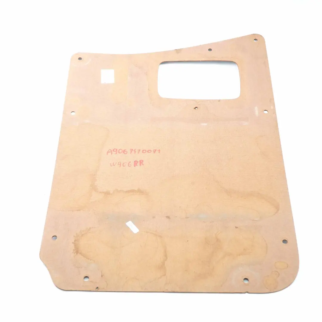 Pannello Porta Posteriore Coperchio Inferiore Destro Legno per Mercedes W906 con numero di parte A9067470071 Mercedes W906 Pannello Porta Posteriore Coperchio Inferiore Destro Legno - SKU A9067470071 - Numero di parte A9067470071